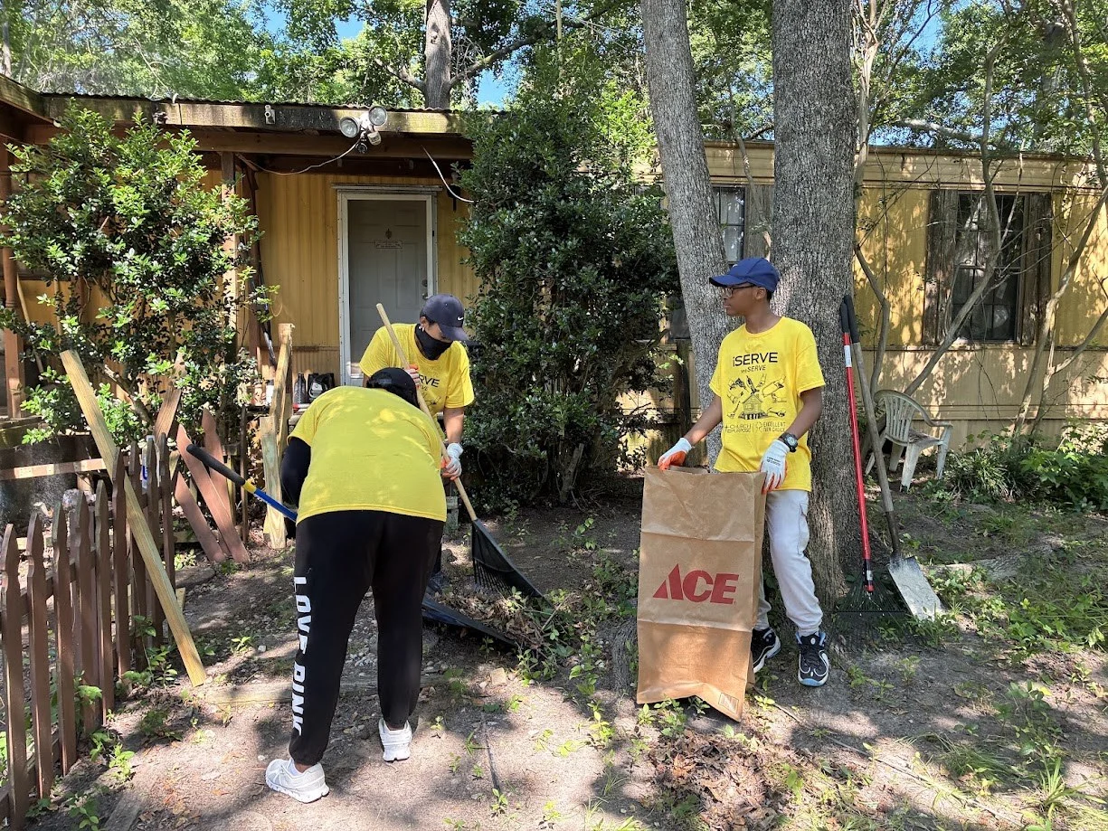 Connect Longview volunteers from Church on Purpose iSERVE at a workday